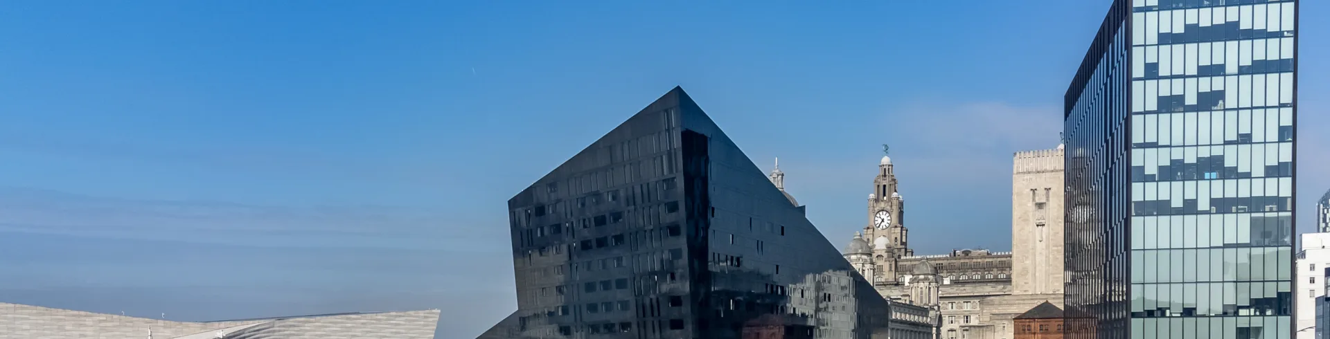 Lab in Liverpool available to rent